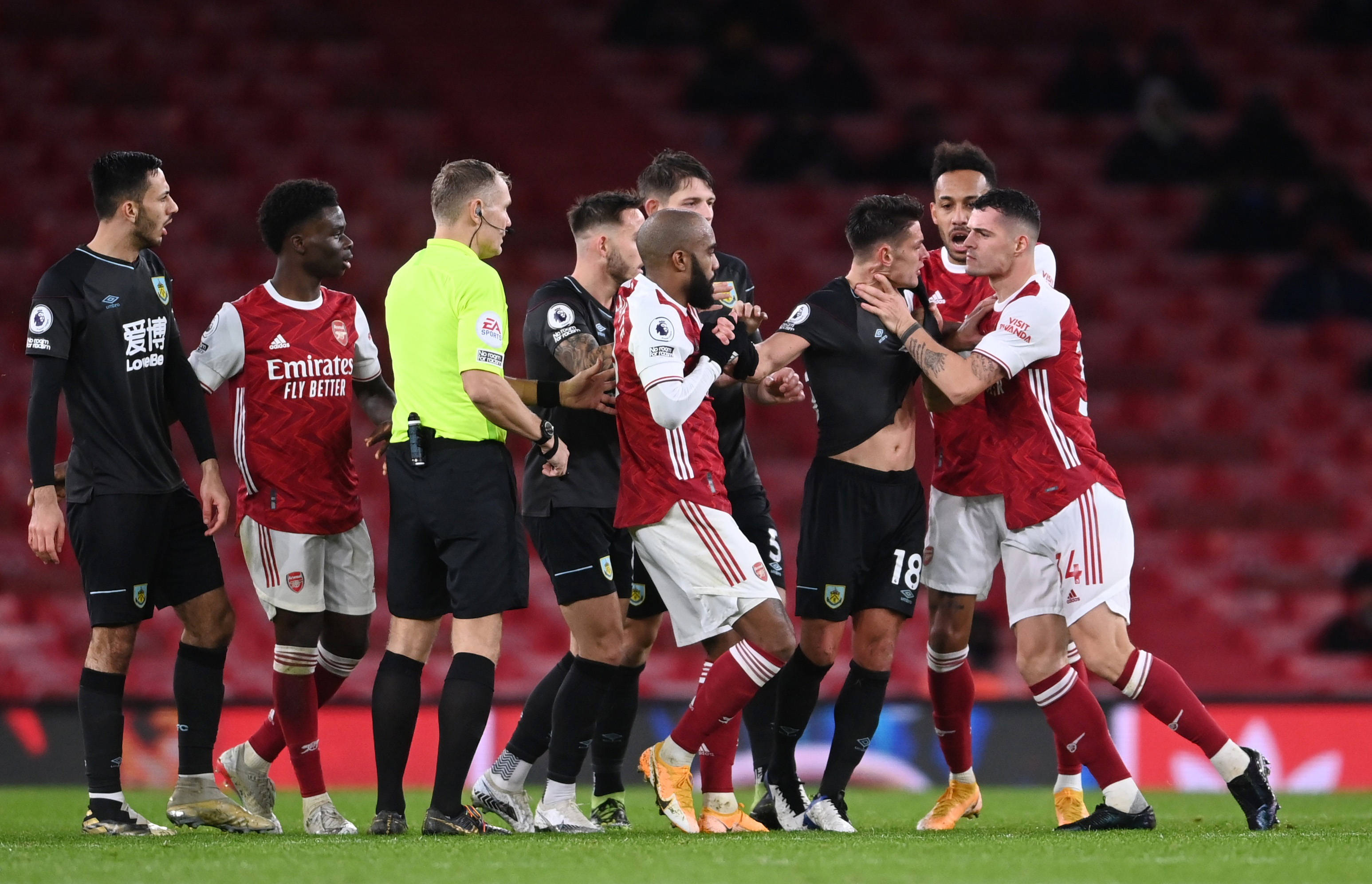 是判断球员 是判断球员